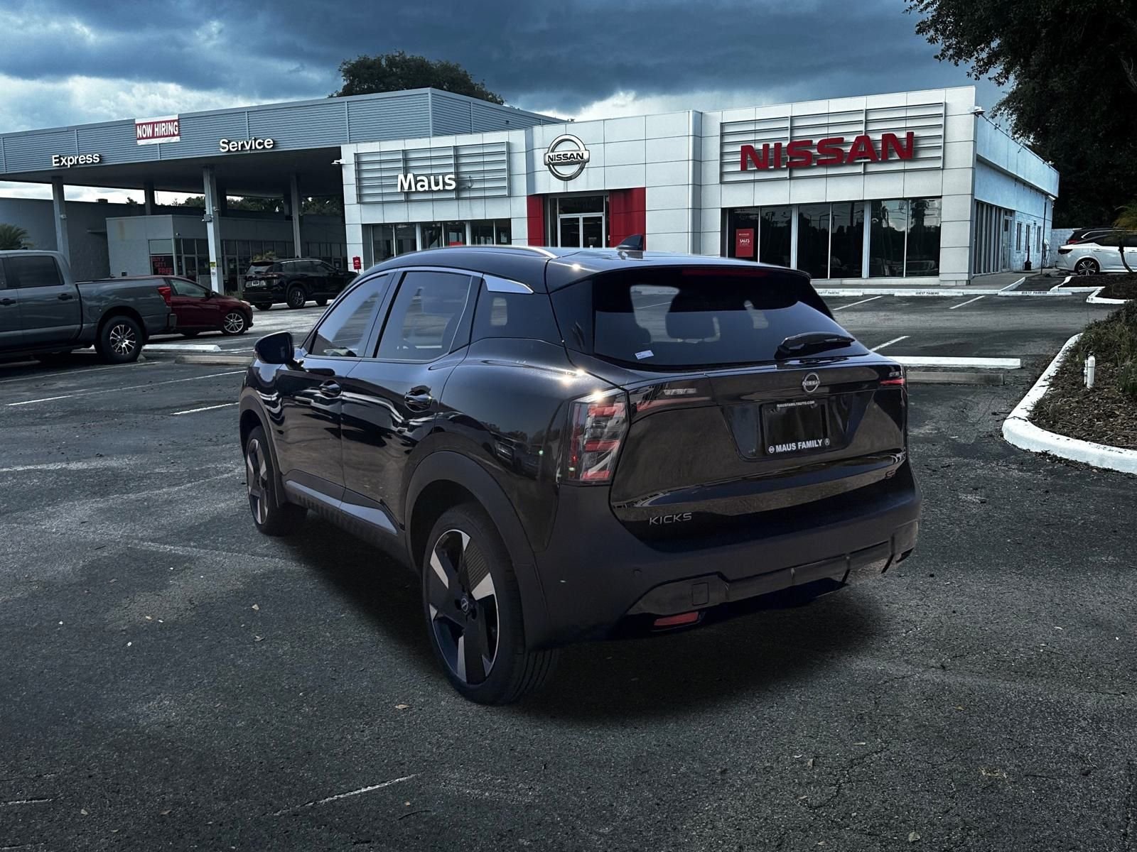 New 2026 Nissan Kicks SR 4D Sport Utility