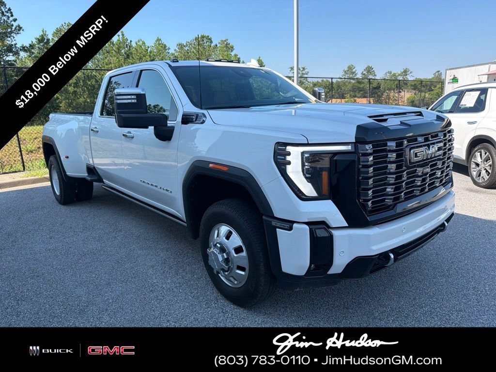 Used 2025 White Frost Tricoat GMC Denali Ultimate DRW image 6
