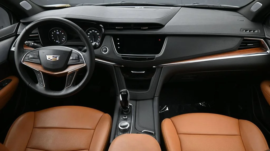 Certified Used 2025 Black Cadillac Premium Luxury image 4