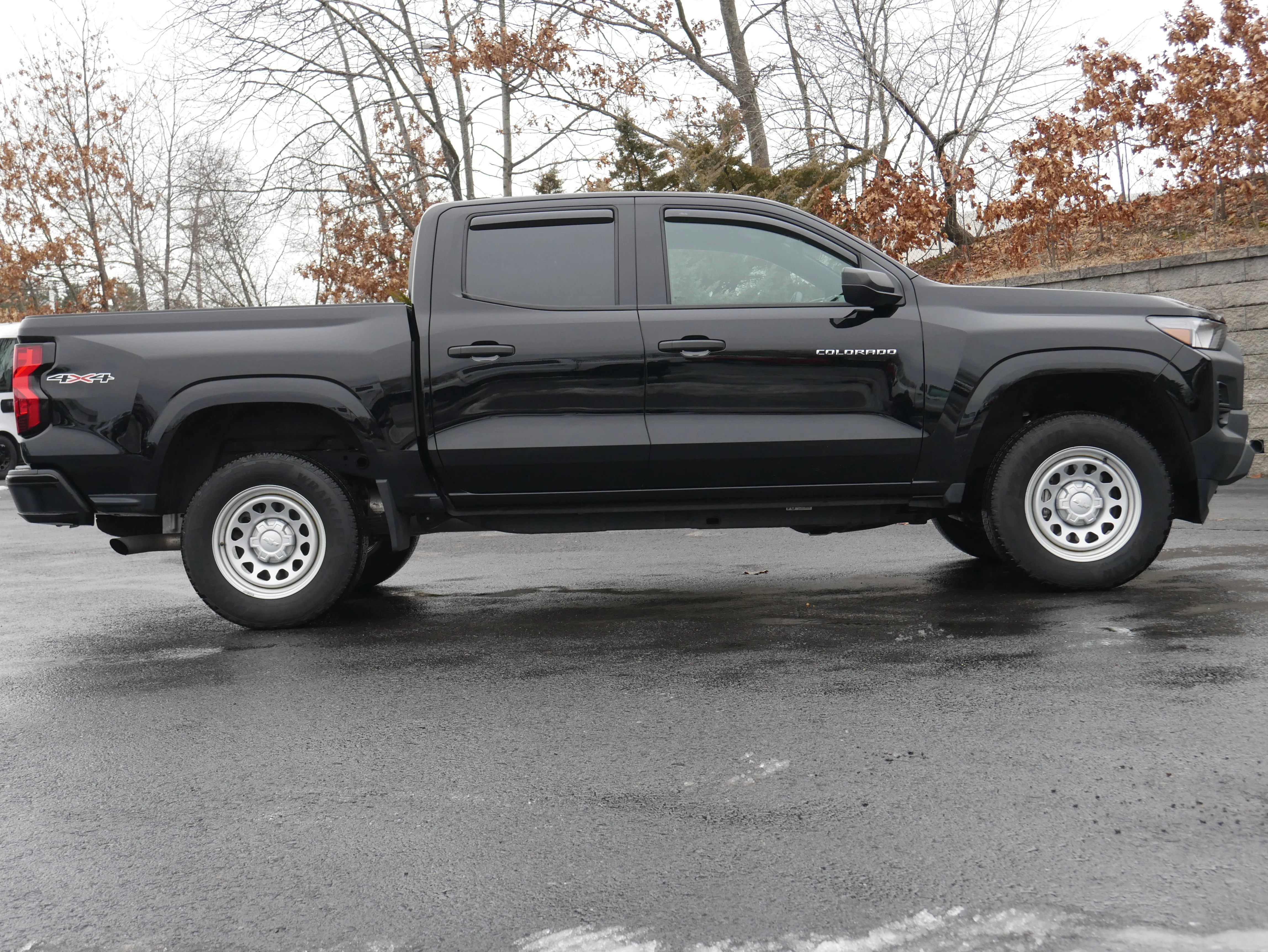 2023 Chevrolet Colorado Work Truck - Photo 10