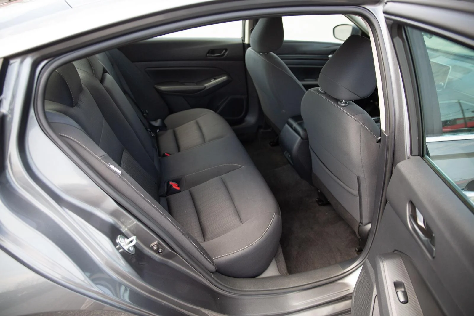 Used 2025 Gun Metallic Nissan SV image 20