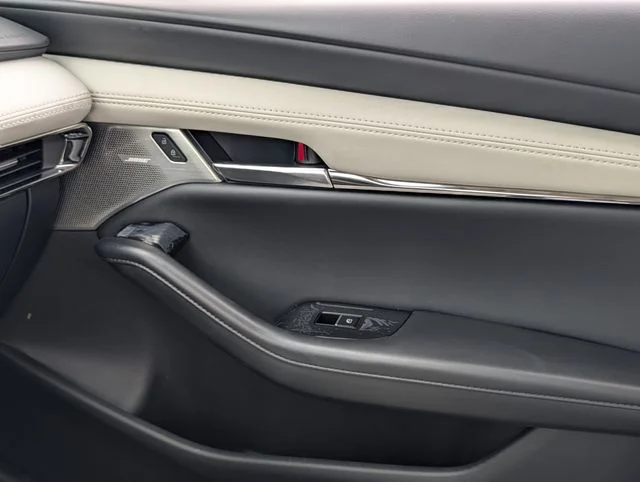 2025 Mazda Mazda3 Turbo Premium Plus - Photo 25