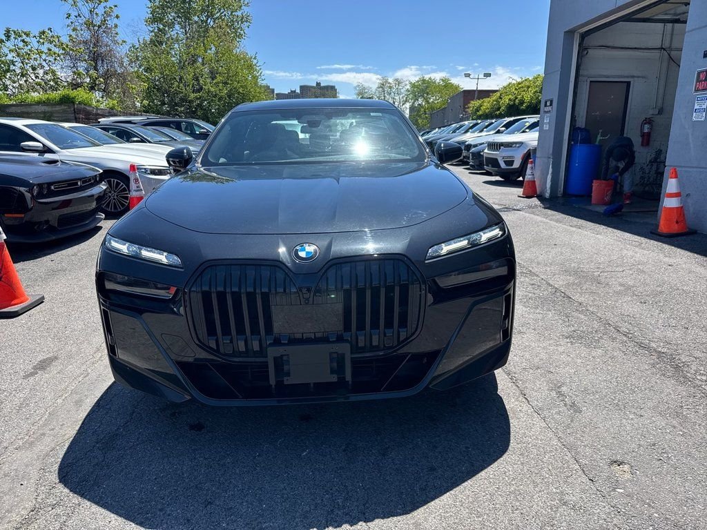 Sale: 2024 BMW 7 Series WBA33EJ00RCP74645
