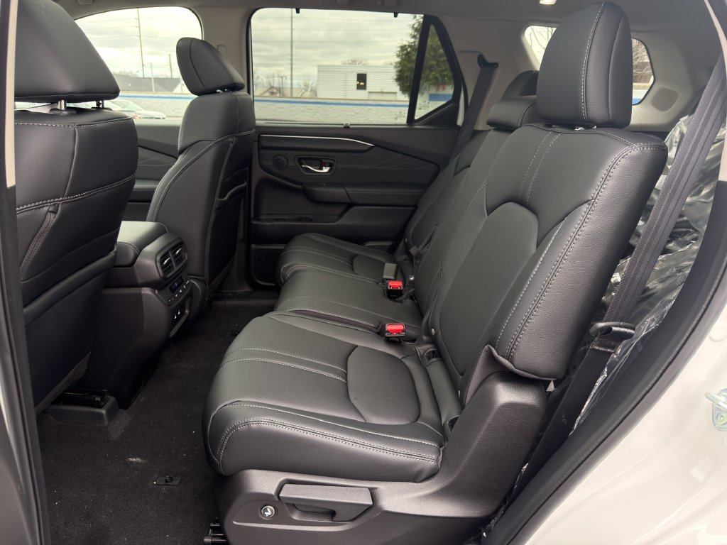 New 2026 Platinum White Pearl Honda Touring image 20