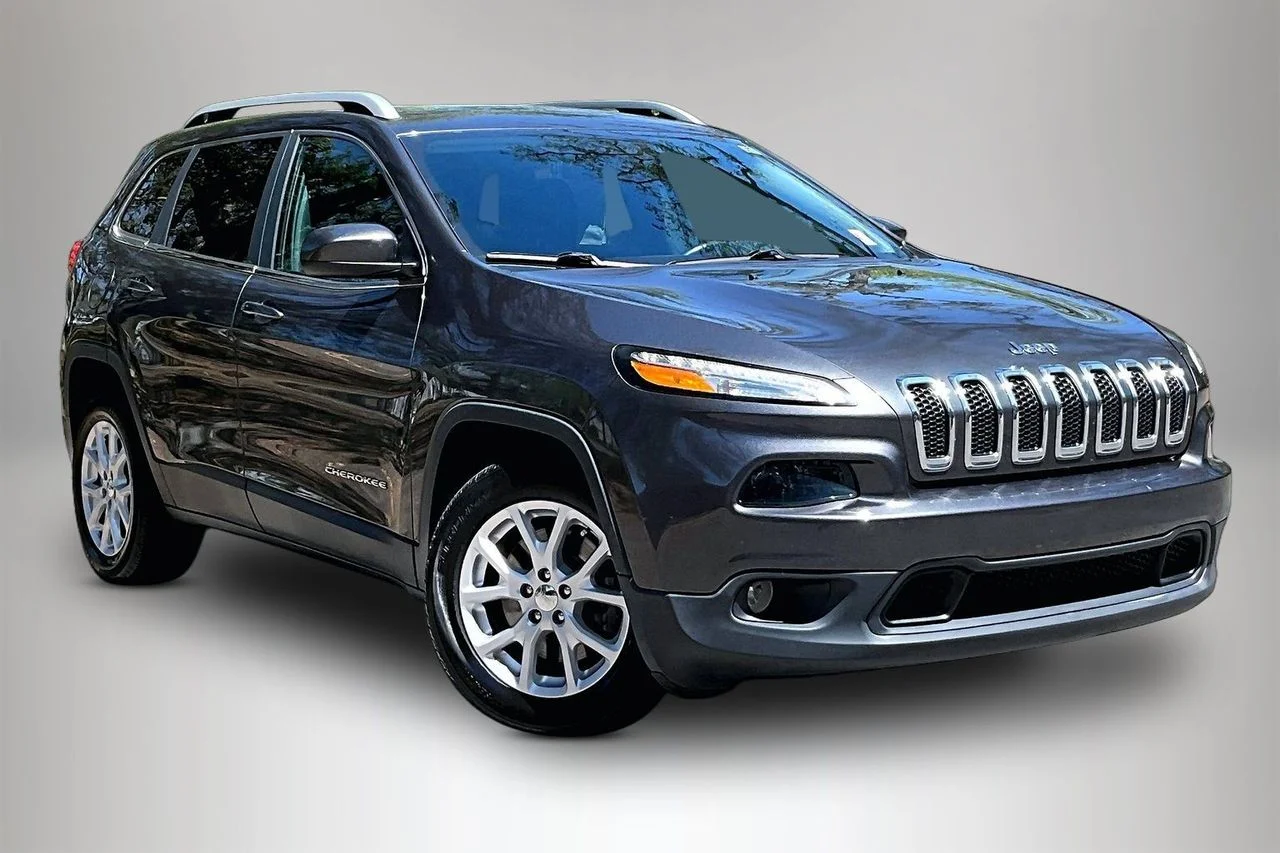 Used 2017 Jeep Cherokee Latitude with VIN 1C4PJLCB7HW572279 for sale in Fort Walton Beach, FL