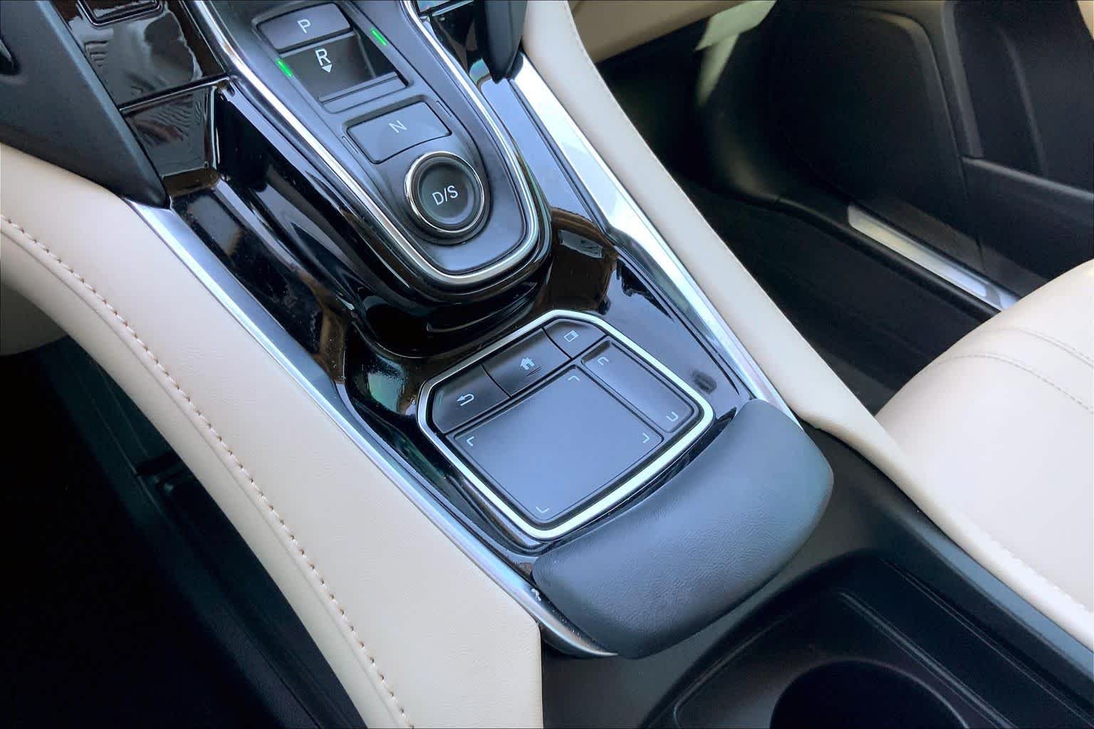Used 2024 Platinum White Pearl Acura  image 47