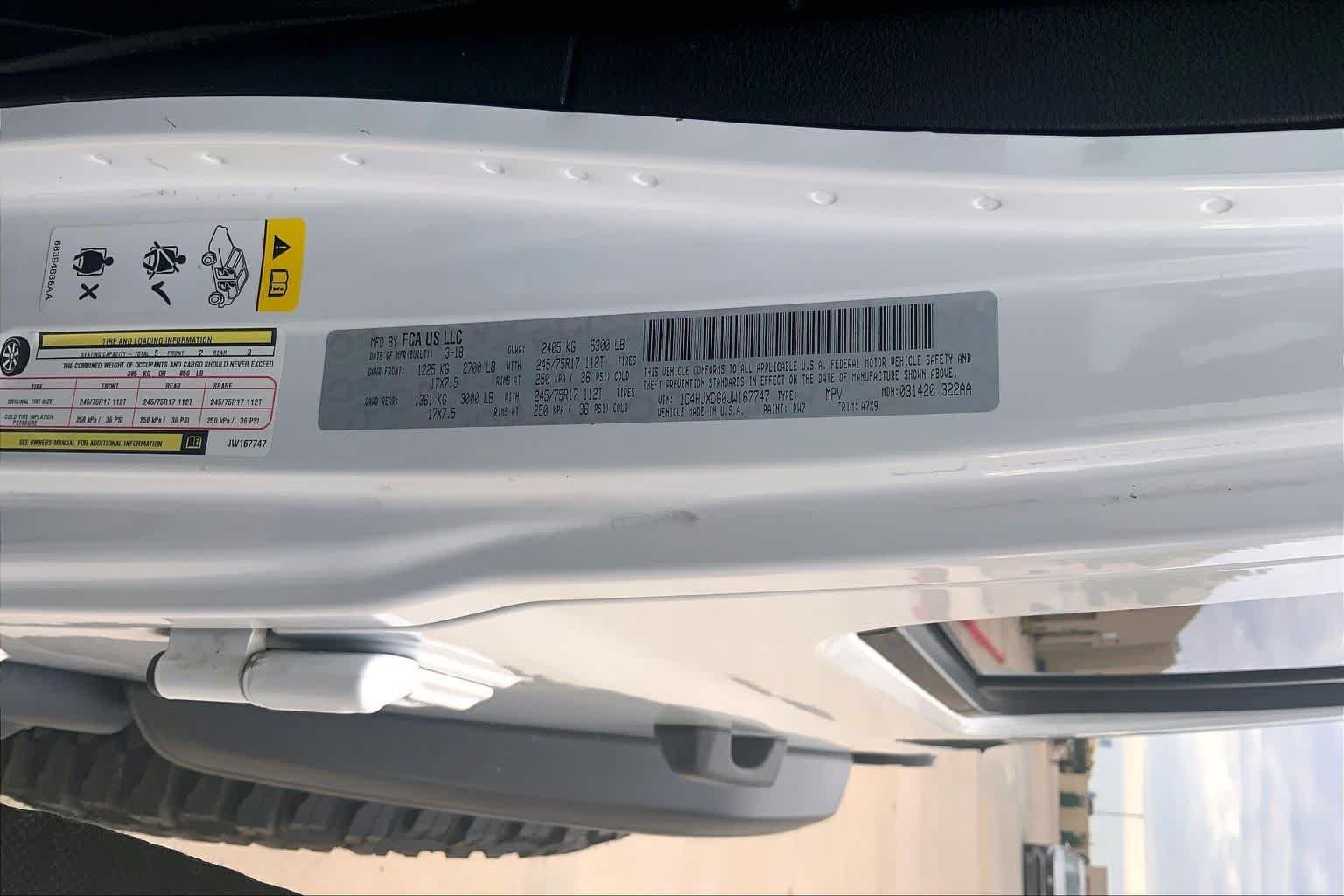 Used 2018 Bright White Clearcoat Jeep Sport image 34
