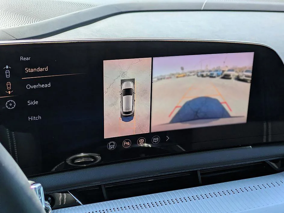 2026 Cadillac OPTIQ Sport - Photo 20