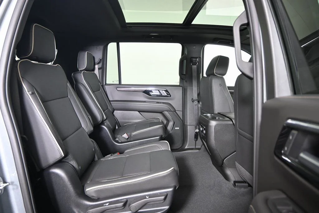 2026 Chevrolet Suburban Premier - Photo 15