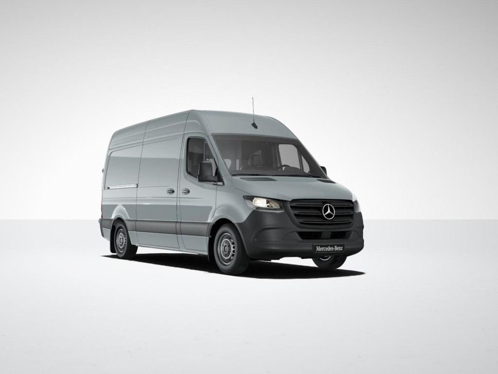New 2025  Mercedes-Benz Cargo 144 WB image 10