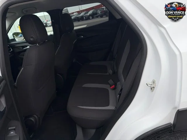 Used 2025 White Chevrolet LT image 23