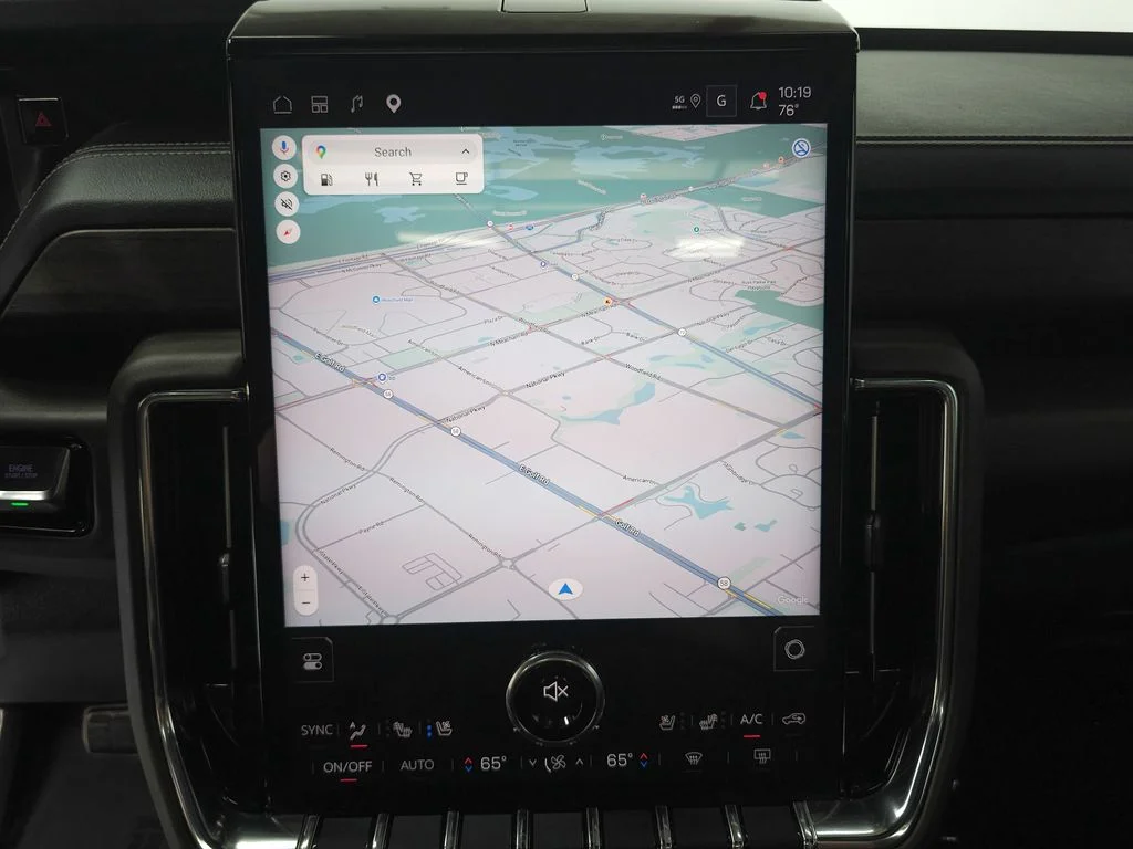 Used 2025 White Frost GMC Denali Ultimate image 16