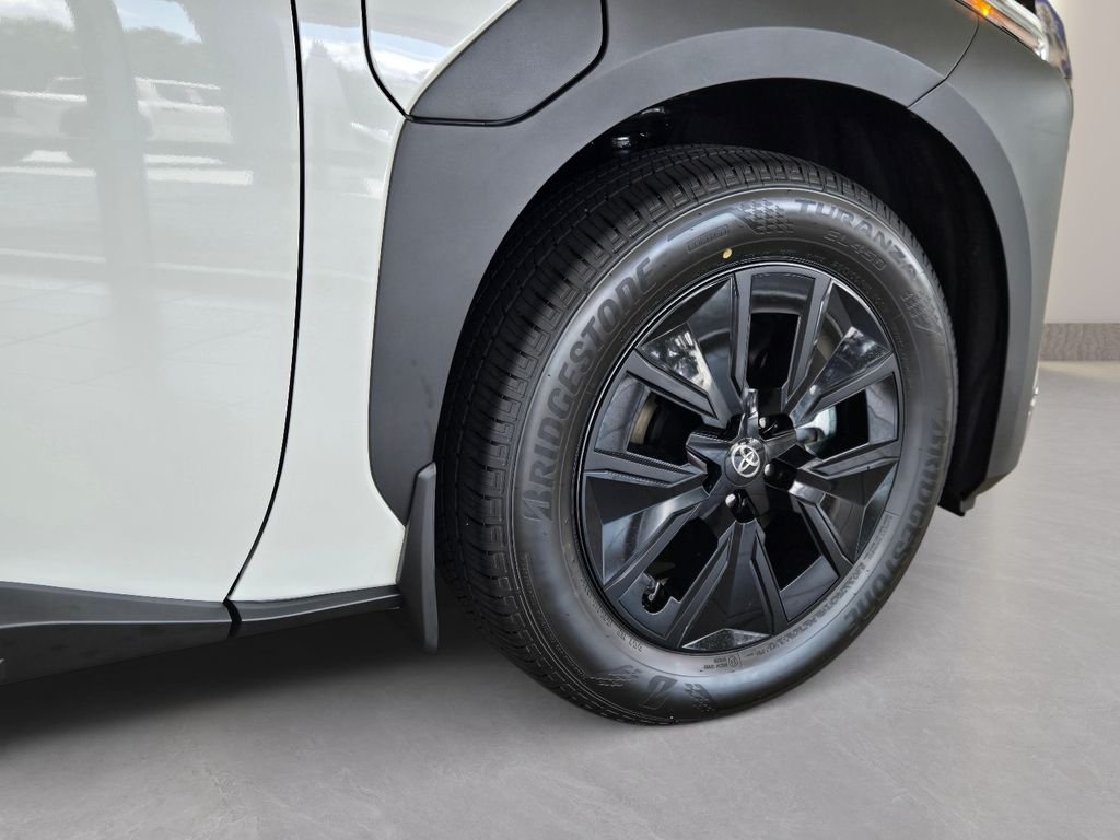 2026 Toyota bZ Woodland Woodland Premium - Photo 11