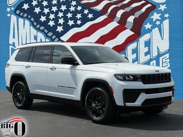 New 2026 Bright White Clear-Coat Exterior Paint Jeep Laredo image 1