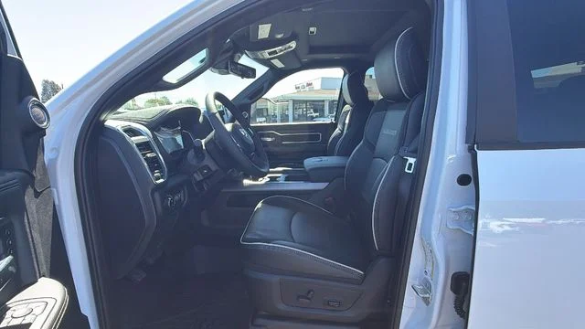 New 2026 Bright White Clear-Coat Exterior Paint RAM Laramie image 35
