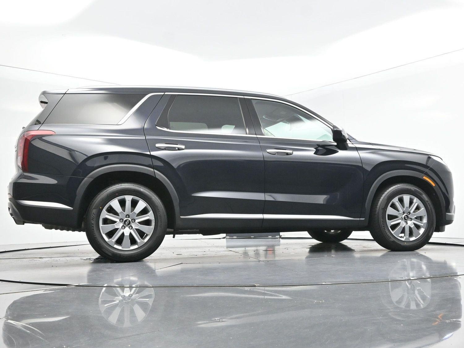 Used 2023 Moonlight Cloud Hyundai SEL image 49