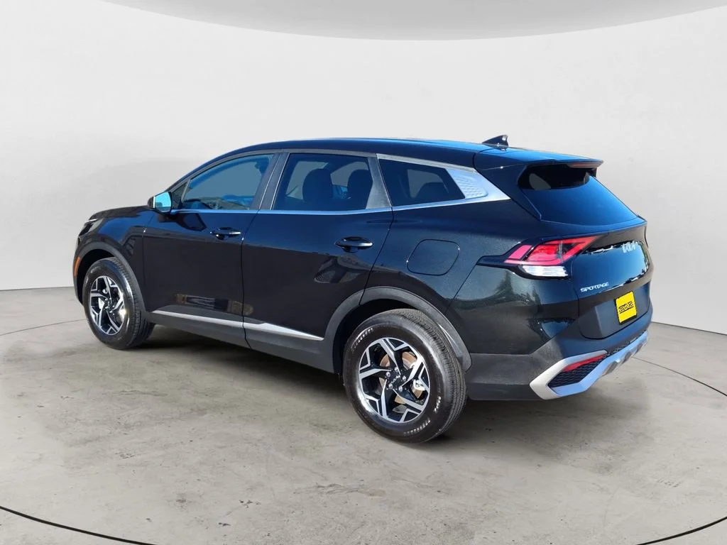 Used 2023 Black Kia LX image 3