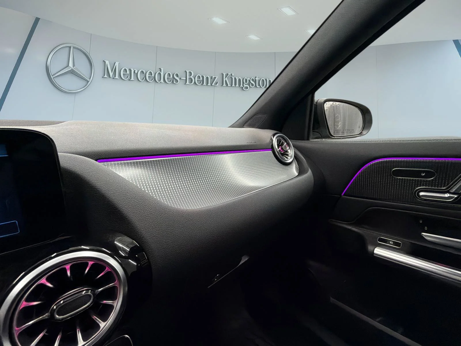Used 2023 Black Mercedes-Benz GLA 250 image 16