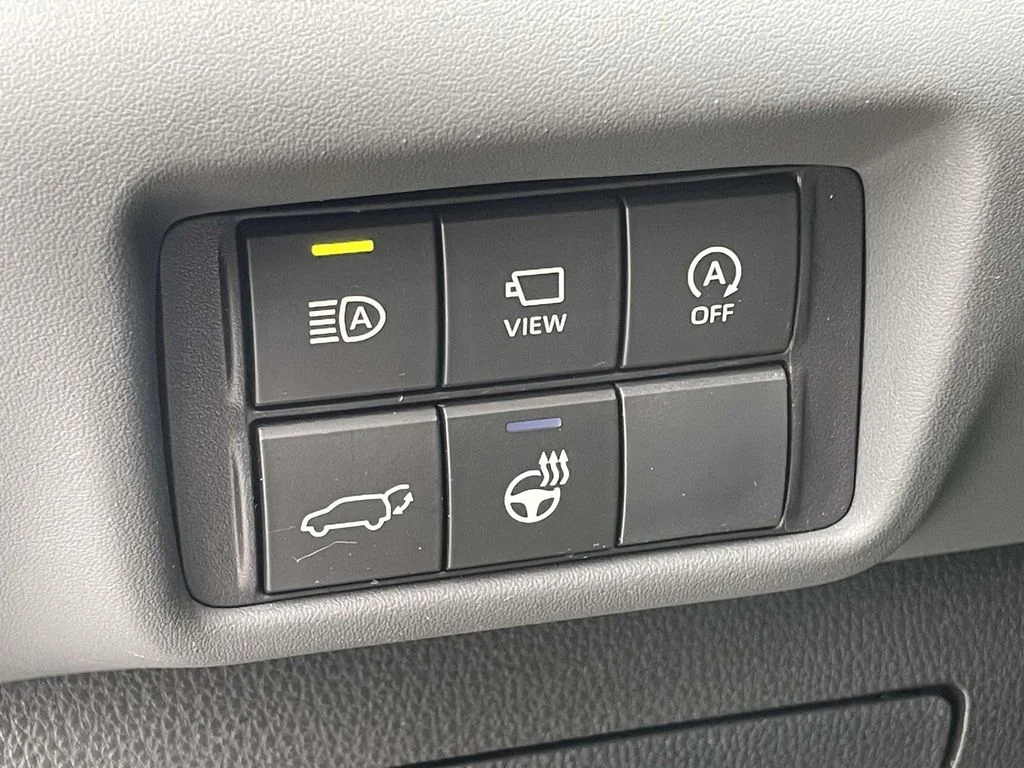 Used 2024 Wind Chill Pearl Toyota Platinum image 12