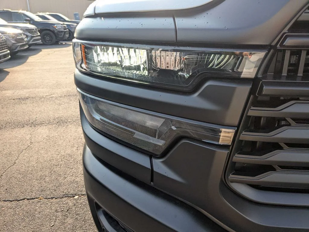 New 2026 Bright White Clear-Coat Exterior Paint RAM Tradesman image 9