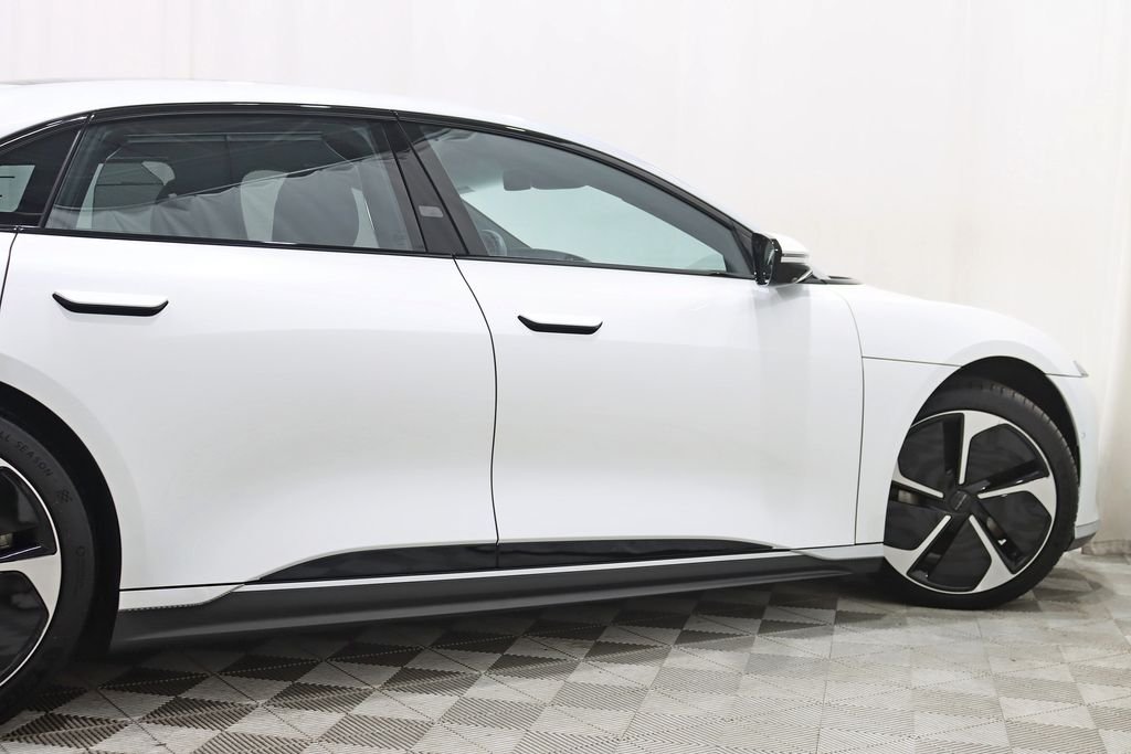 2023 Lucid Air Touring - Photo 10