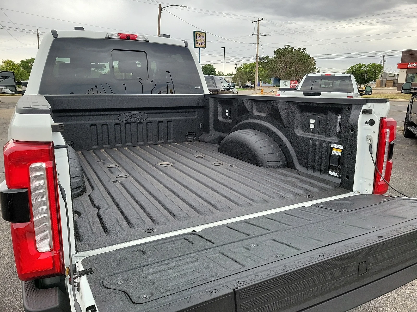 New 2026 Star White Metallic Tri-Coat Ford F-250&reg; Lariat&reg; image 8