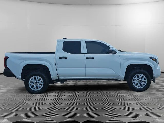 Used 2024 White Toyota SR image 5