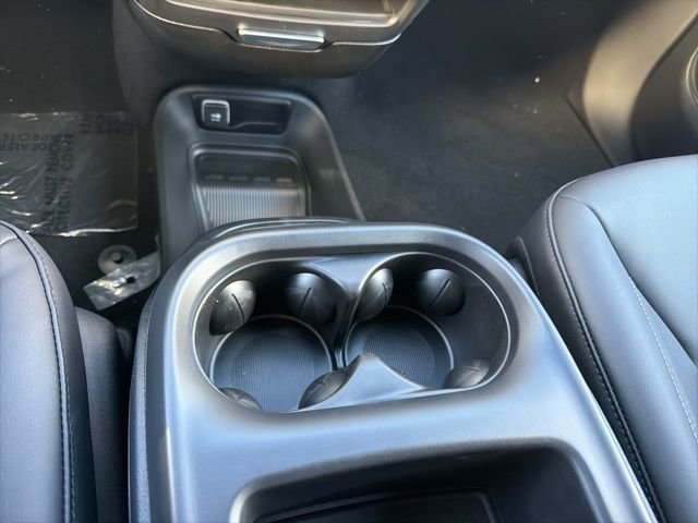 2026 Chrysler Pacifica Select - Photo 15