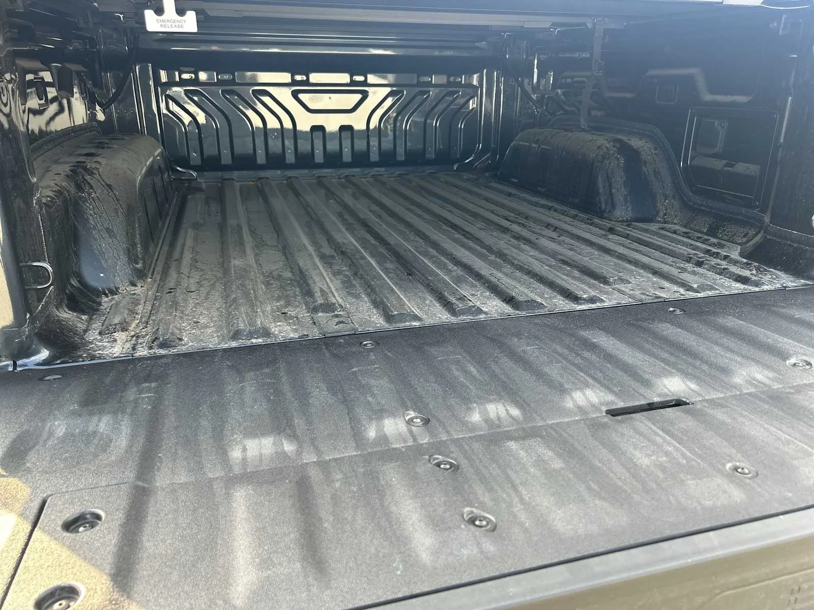 2026 GMC Sierra EV Elevation - Photo 9