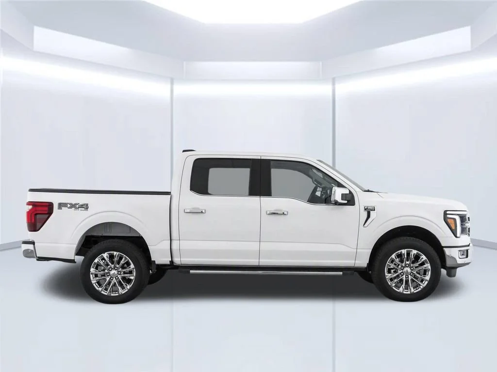 2025 Ford F-150 Lariat - Photo 11