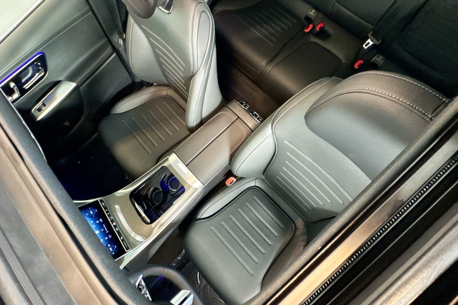 New 2026 Black Mercedes-Benz GLC 300 image 19