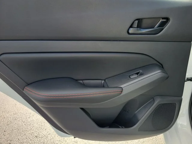 New 2026 Pearl White TriCoat / Super Black Two-tone Nissan SR image 10