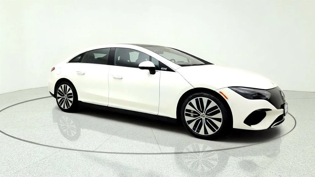 Used 2023 Polar White Mercedes-Benz EQE 350 4MATIC®+ Sedan w/ Driver Assistance & DIGITAL LIGHT image 3