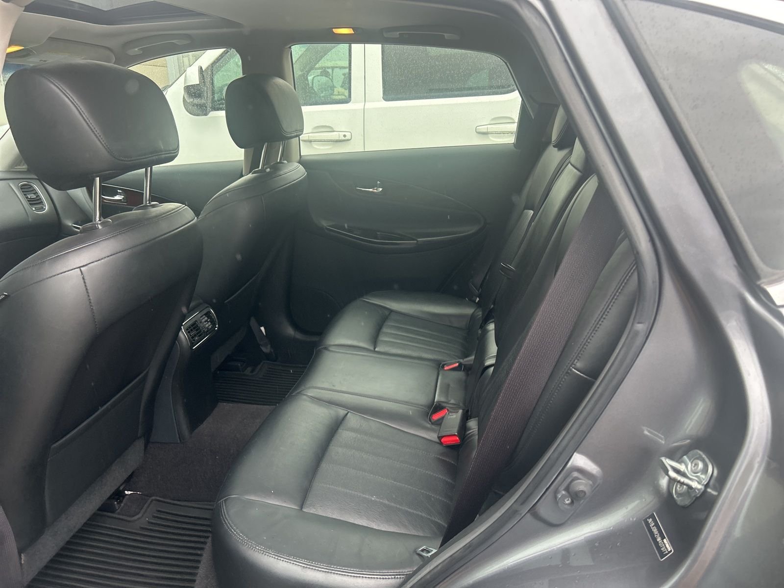 Used 2017 Gray INFINITI Base image 24