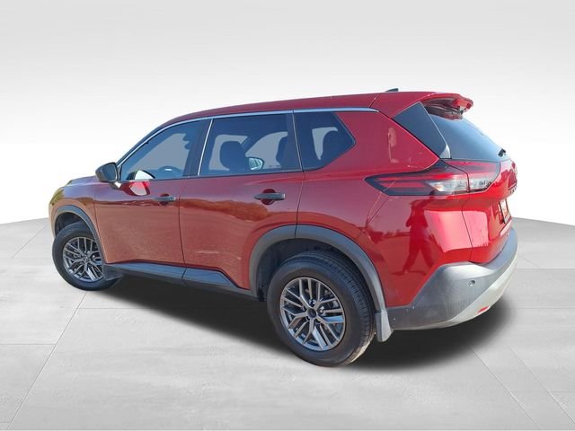 Used 2023 Red Nissan S image 6