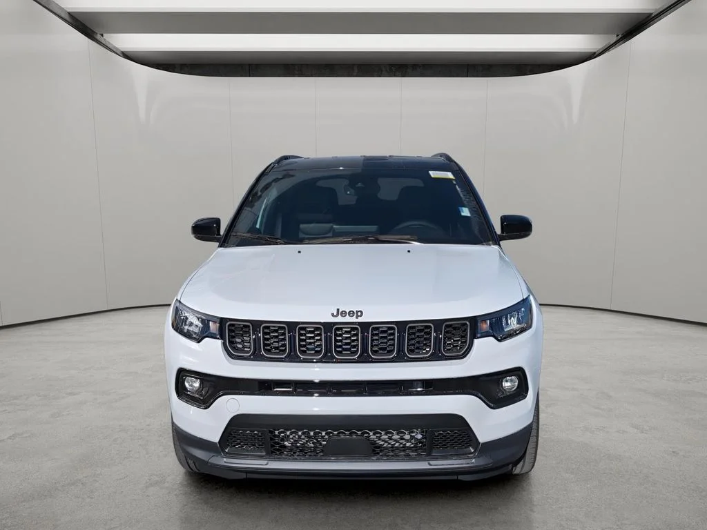 New 2026 Bright White Clear-Coat Exterior Paint Jeep Limited Altitude image 8