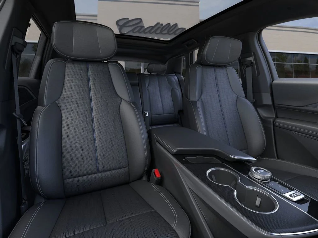 2025 Cadillac LYRIQ Luxury 1 - Photo 29