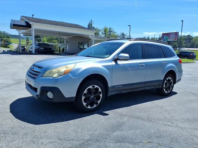 Pre-Owned 2014 Subaru Outback 4DR WGN H4 AUTO 2.5I LIMI