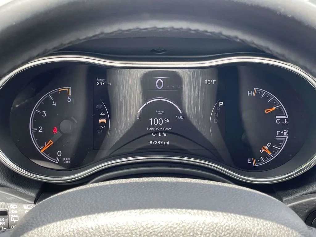 Used 2018 Blue Jeep Limited image 30