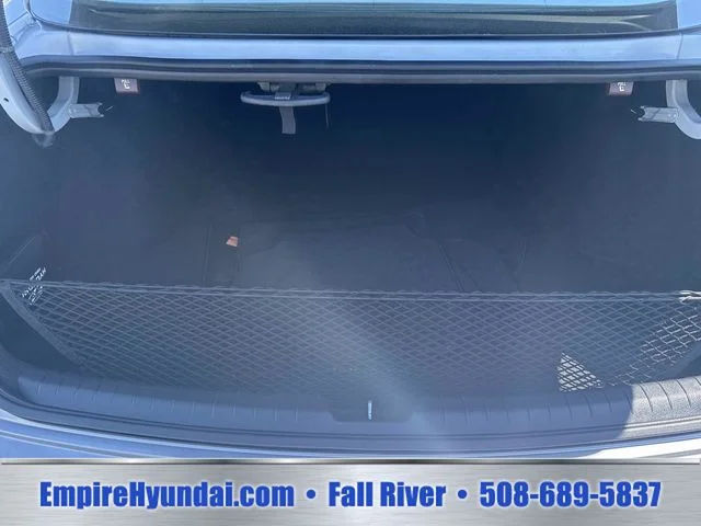 Used 2023 Silver Hyundai SEL image 5