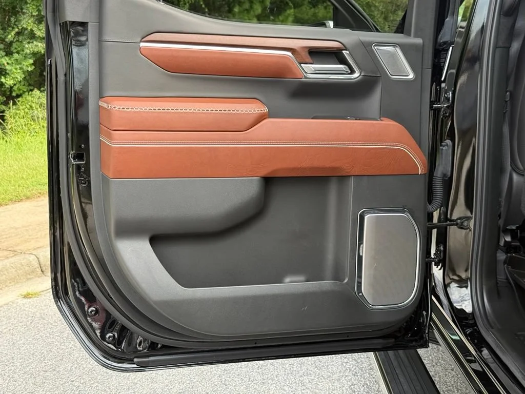 Used 2024 Onyx Black GMC Denali Ultimate image 26