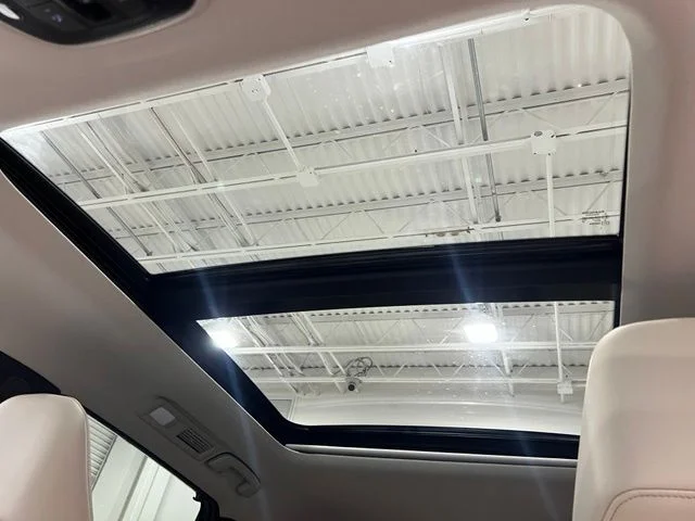 Used 2022 Gray INFINITI LUXE image 19