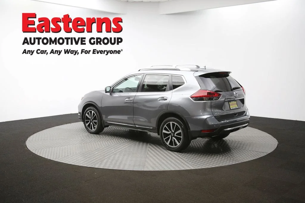 Used 2019 Gray Nissan SL image 66