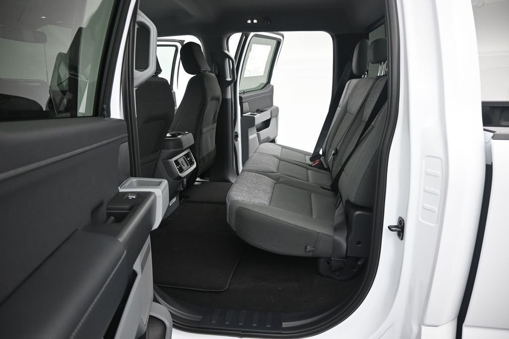 New 2026 Oxford White Ford XLT image 20