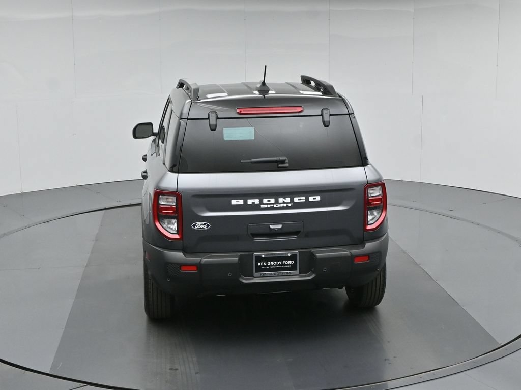 New 2026 Carbonized Gray Metallic Ford Outer Banks image 43