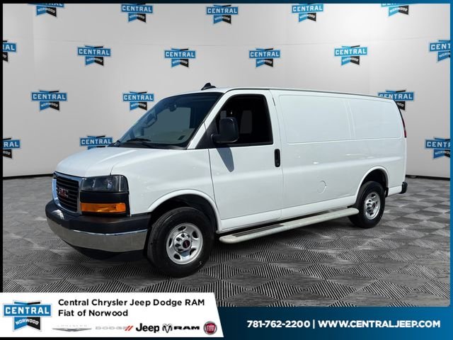 2024 GMC Savana 2500's photo
