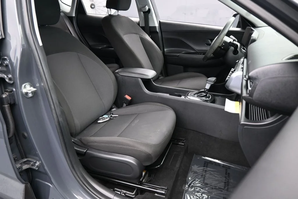 Used 2024 Ecotronic Gray Pearl Hyundai SE image 47