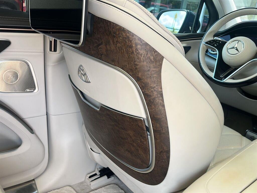Certified Used 2024 Nautical Blue/Cirrus Silver Mercedes-Benz Maybach EQS 680 image 13