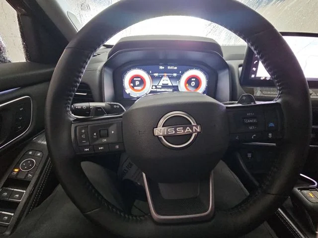 Used 2025 Red Nissan Platinum image 36
