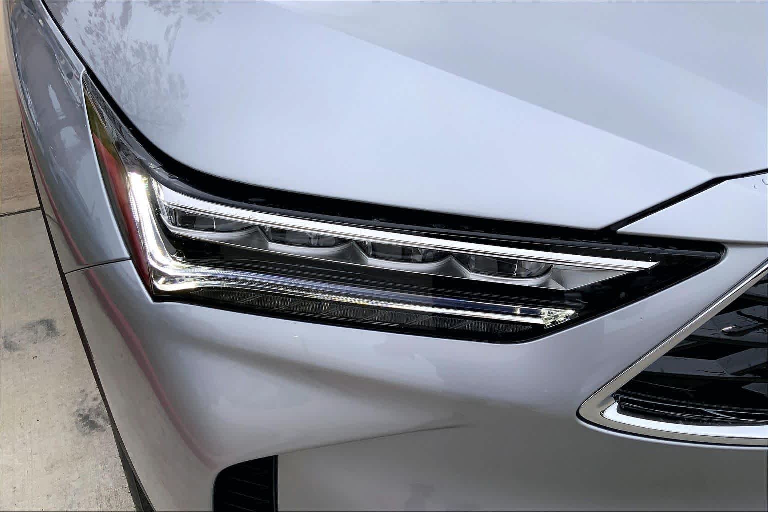 New 2026 Solar Silver Metallic Acura w/Technology Package image 20